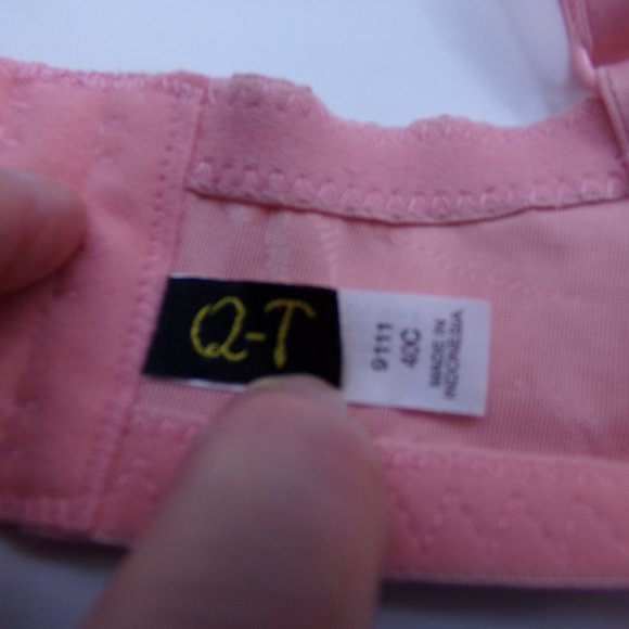 Womens Bra Pink Size 40C Underwire with  Room at add Pads - Picture 5 of 10